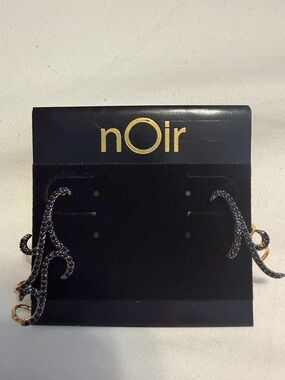 nOir Jewelry Black and Gold Vine Ear Climbers